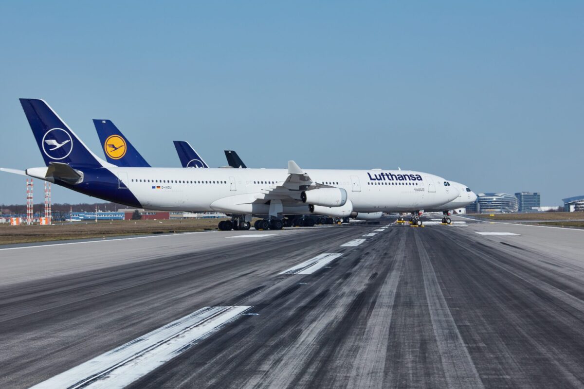 Lufthansa Airbus A340