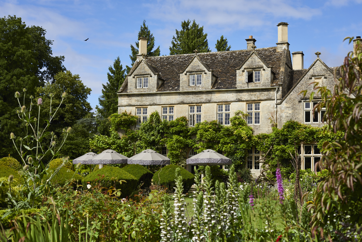 a boutique hotel in a historic small buildling in the English Cotswolds